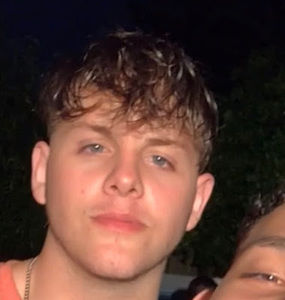 Meet your Posher, Ethan